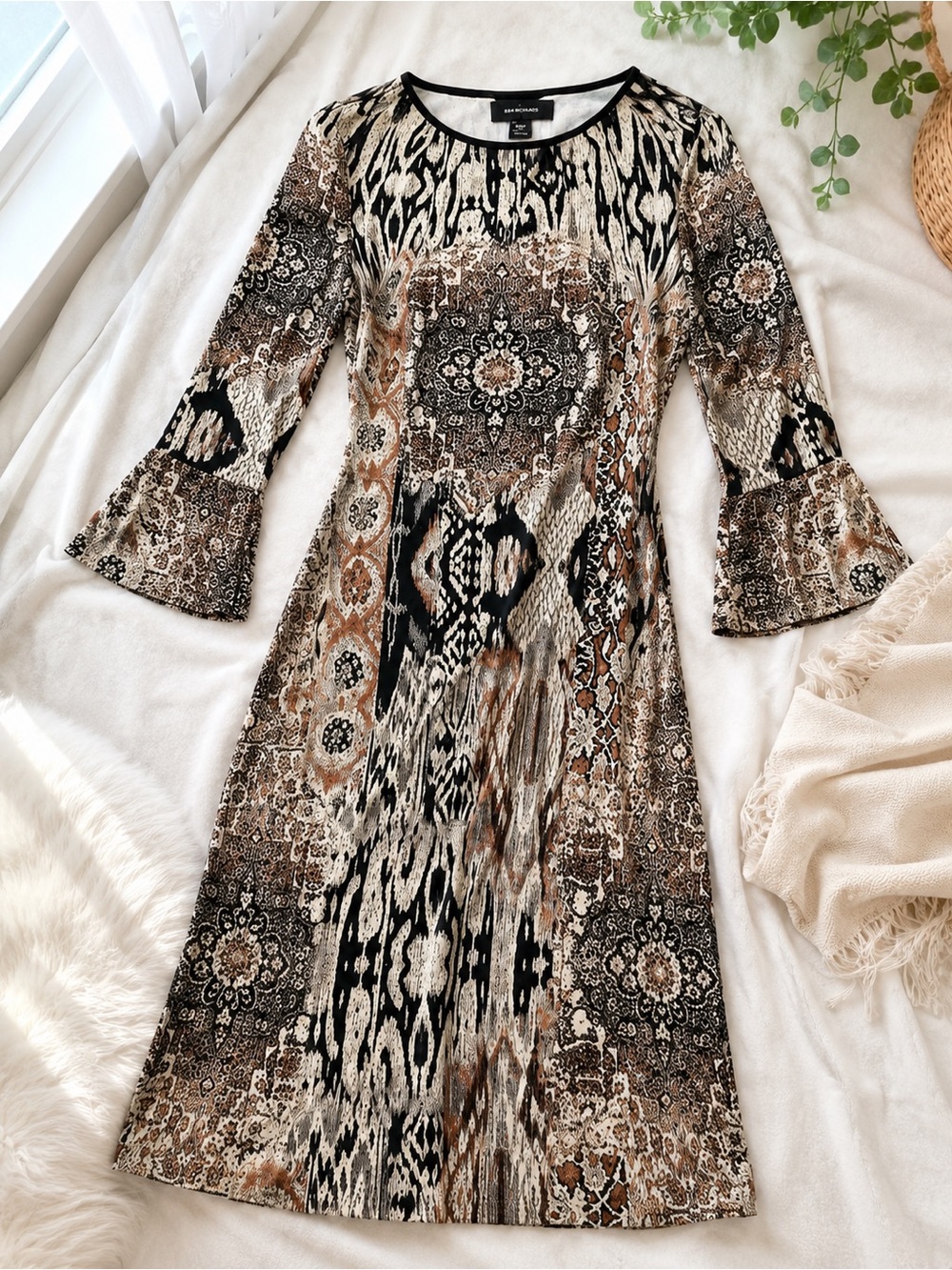 R&M Richards Neutral-Toned Printed Midi Dress in Cream and Brown